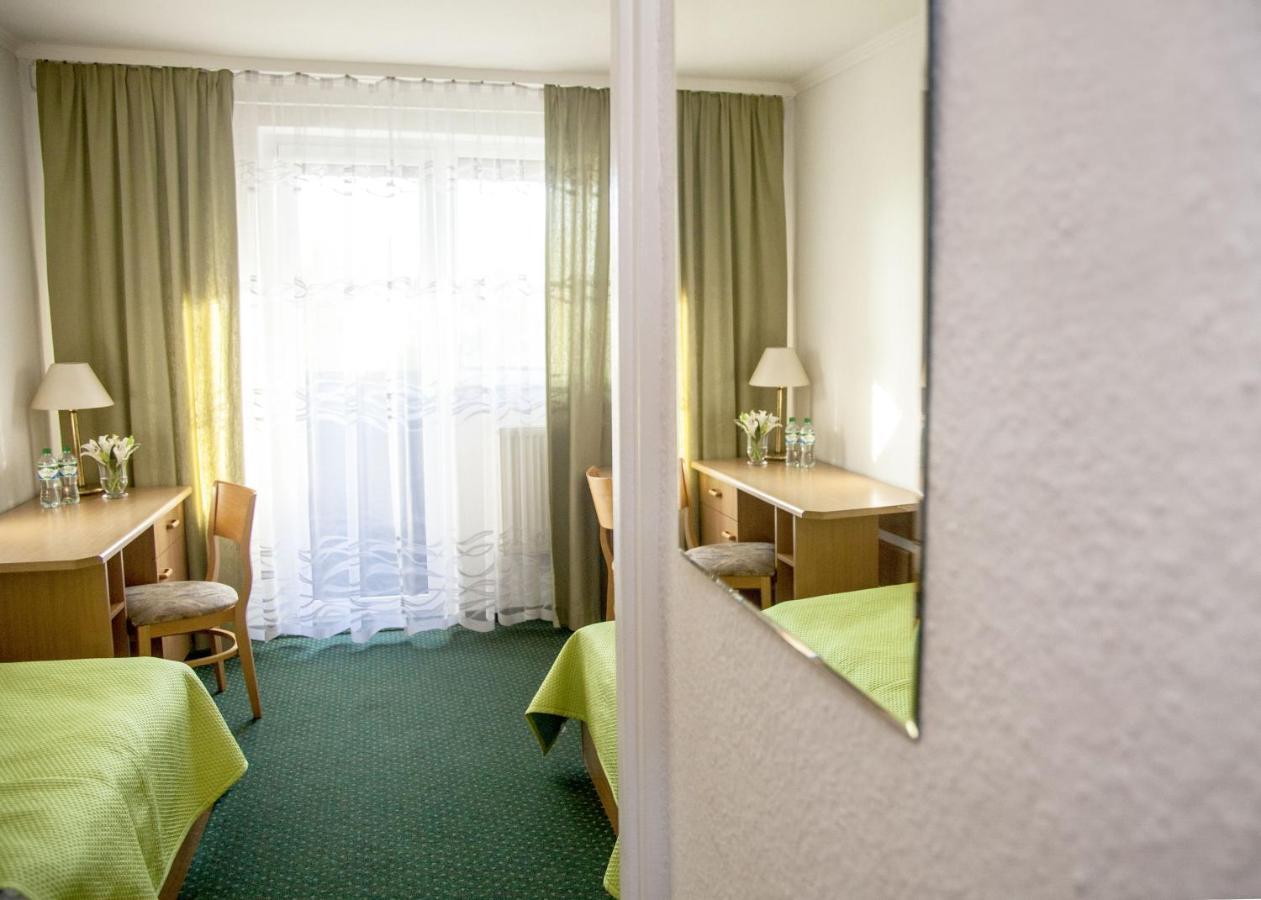 Zajazd Boryna Wieluń Exterior foto